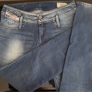 SALE!!! DIESEL Jeans. Style: Matic Slim -Tapered Jeans Dark Blue Wash.